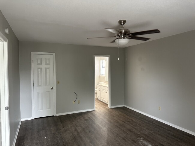Building Photo - 2485 W Jane Cir Dr