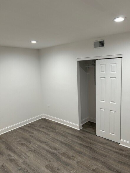 Bedroom 1 - 1125 OLD YORK Rd
