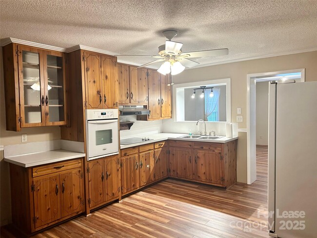 Building Photo - 234 Alf Hoover Rd