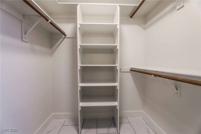Building Photo - 2728 Riley Oaks Ct
