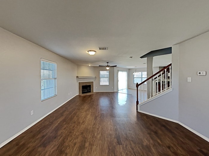 Building Photo - 2101 Franks St