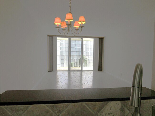 Building Photo - 3580 S Ocean Blvd