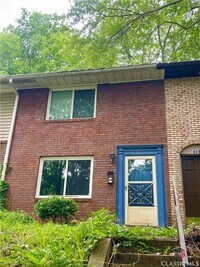 Building Photo - 812 College Ave
