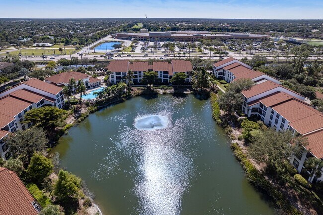 Building Photo - ** FAIRWAY PRESERVE ** 3 BED / 2 BATH CONDO - GARAGE - PET OK! - NORTH NAPLES - ANNUAL RENTAL