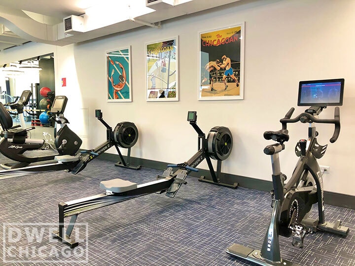 Building Photo - 720 S Clark St