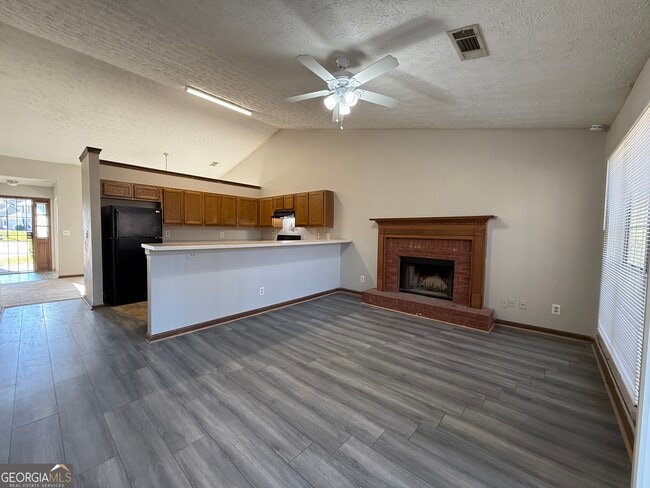 Building Photo - 235 Whirlwind Ct