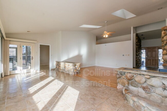 Building Photo - 1913 Wallenberg Dr