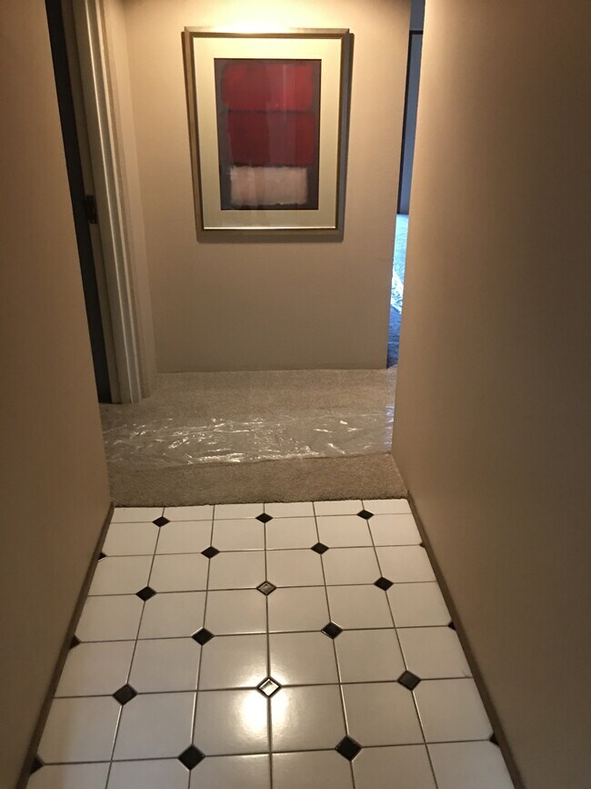 Building Photo - 500 N St