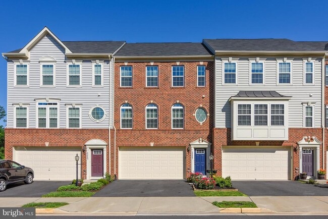 Primary Photo - 22887 Lacey Oak Terrace