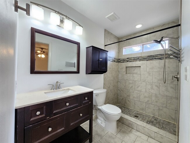 Building Photo - 1322 Valley Landing Dr