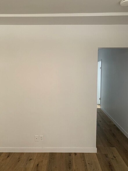 Building Photo - 256 W Lomita Blvd