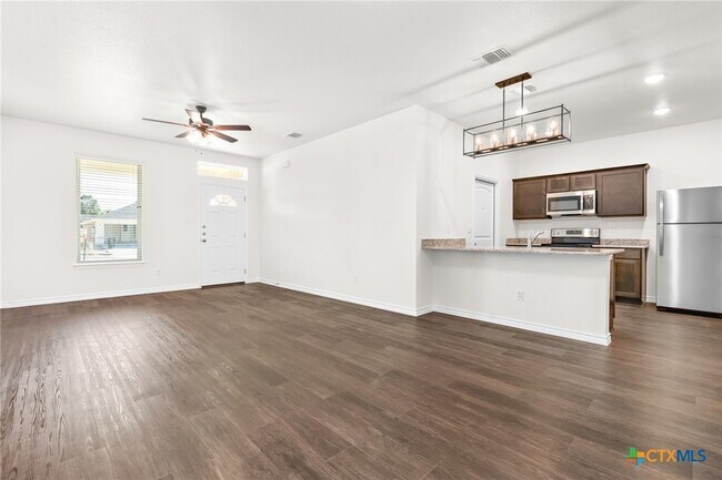 Building Photo - 5109 Rose Petal Ct