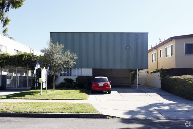 Building Photo - 3556 Jasmine Ave