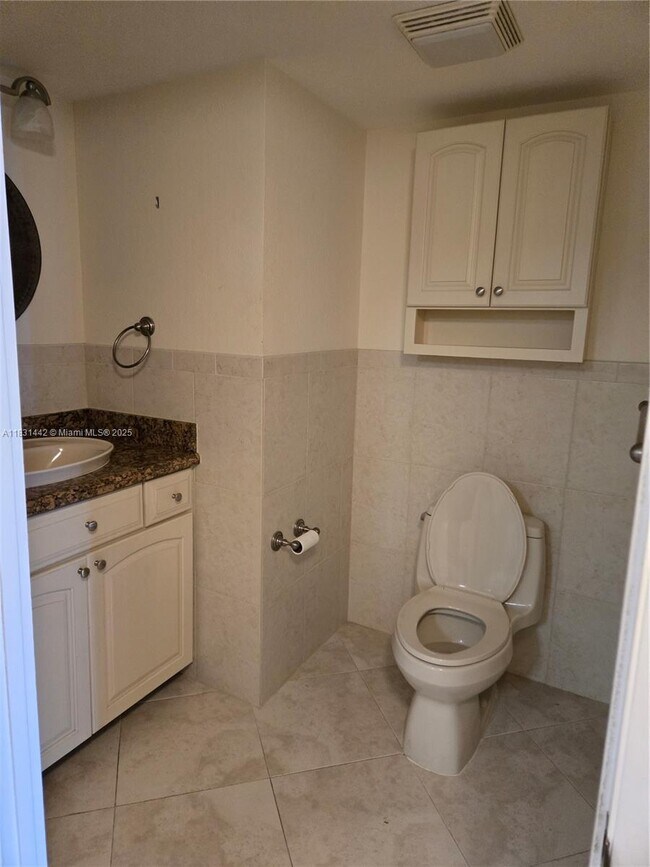 Building Photo - 10777 W Sample Rd