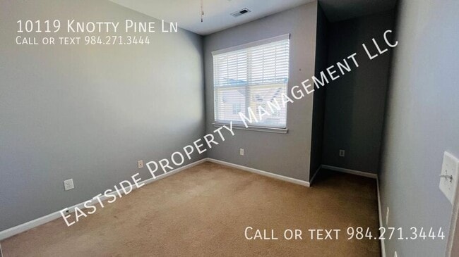Building Photo - 10119 Knotty Pine Ln