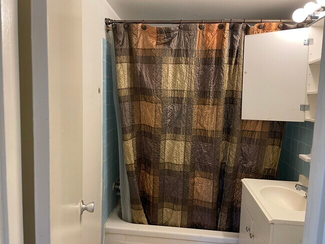 Bathroom #2 - 11340 Cherry Hill Rd