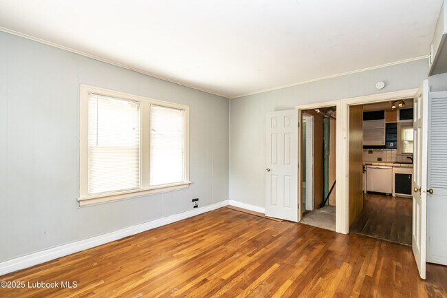 Building Photo - 2513 21st St