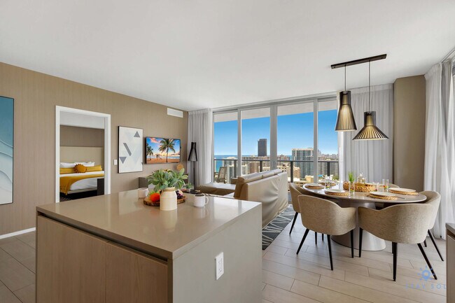 Building Photo - 4010 S Ocean Dr