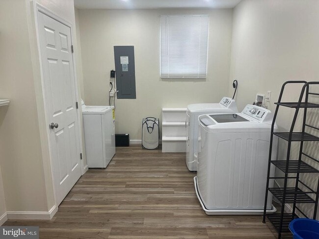 Building Photo - 7505 Redland Park Pl