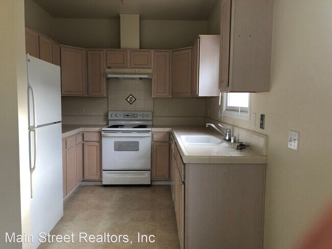 Building Photo - 1 br, 1 bath House - 421 Washington St