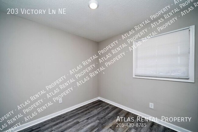 Building Photo - 203 Victory Ln NE