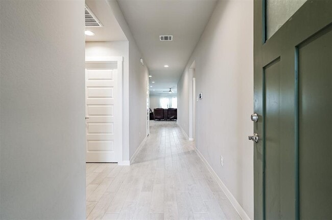 Building Photo - 13005 Oleander Bay Ln