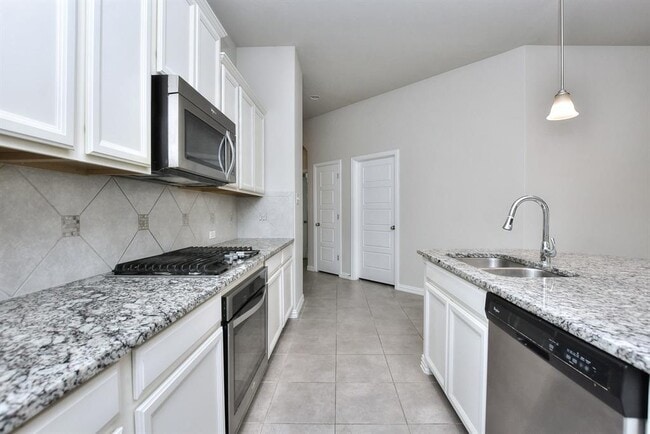 Building Photo - 409 Bluehaw Dr