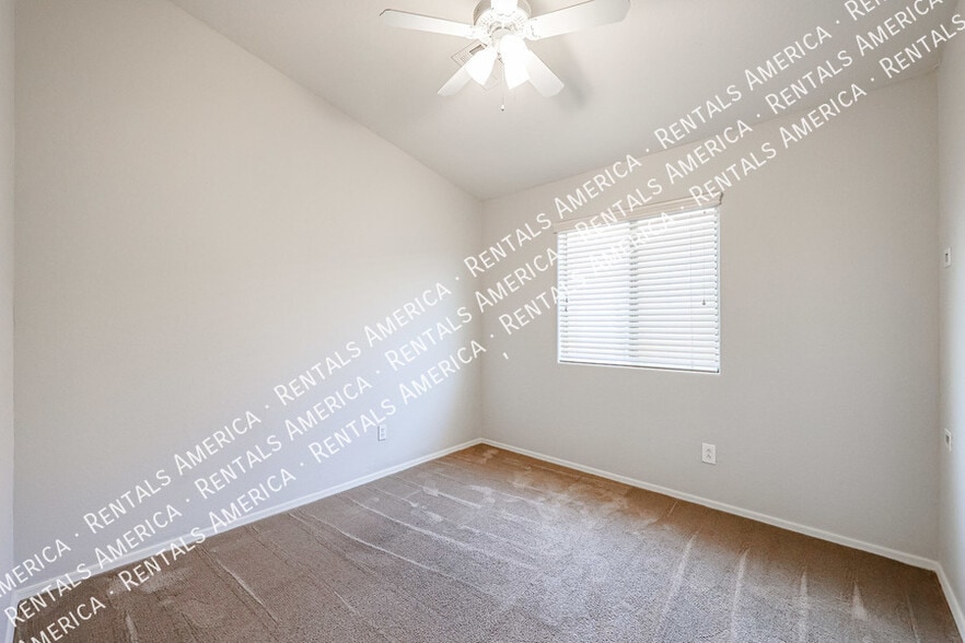 Building Photo - 41629 N Ranch Dr