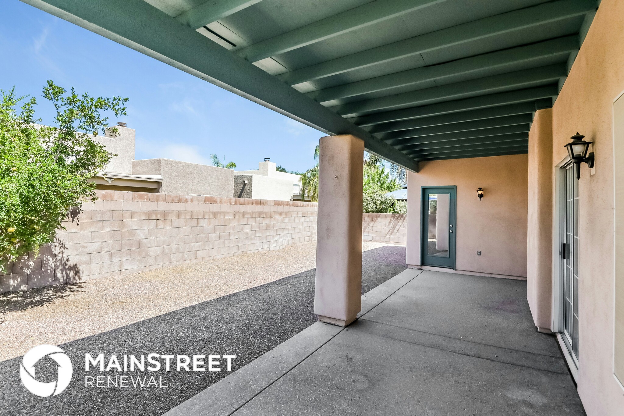 Building Photo - 1019 N Sonoita Ave