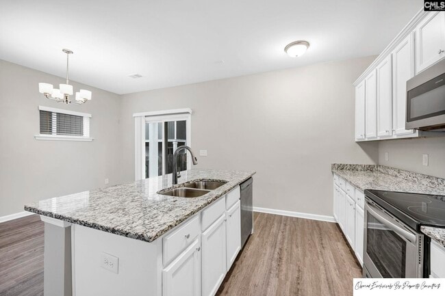 Building Photo - 135 Hunters Grove Dr