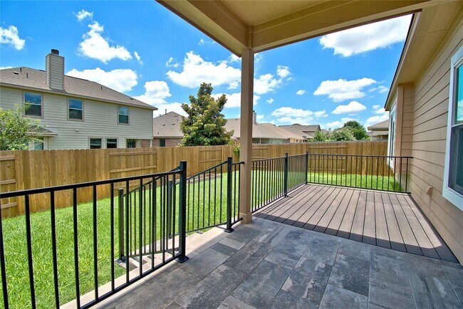 Building Photo - 1708 Stonehaven Ln