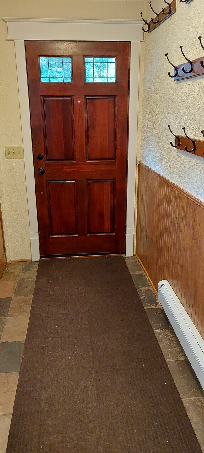 front outside door - 520 S 9th St