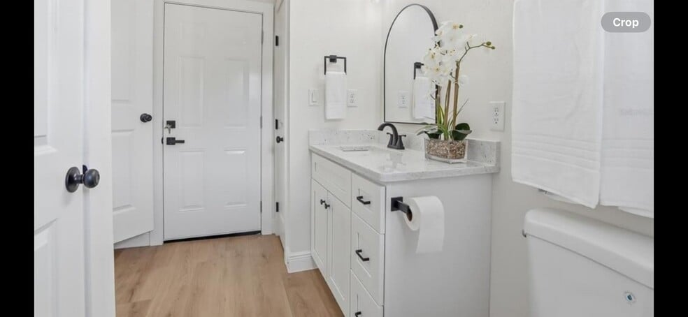 Building Photo - 2206 Gordon St