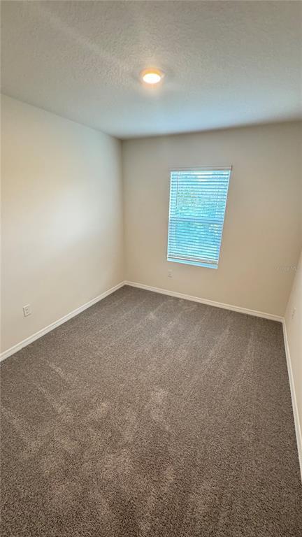 Building Photo - 2915 Canary Ave