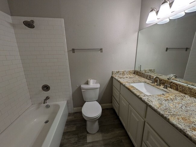 Building Photo - 2755 Evangeline Dr