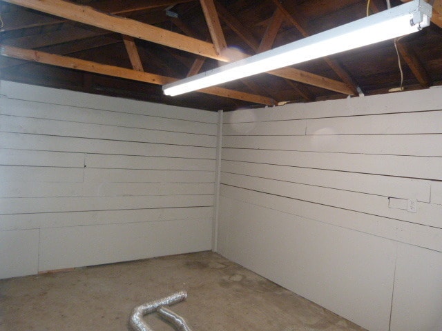 Building Photo - 529w6t - Blore