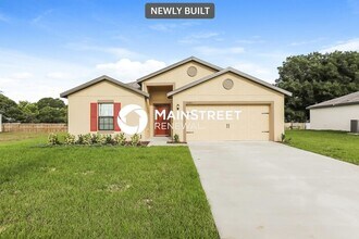 Building Photo - 5 Bedroom Pet-Friendly Home in Leesburg, F...