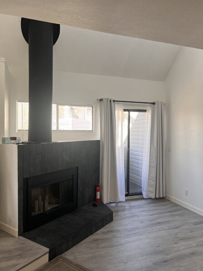 Building Photo - Newly Renovated 1-Bedroom 1-Bath Condo in Thornton! 2-Balconies, 1-Reserved Parking Spot.