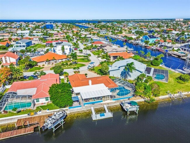 Building Photo - 5050 Porpoise Pl