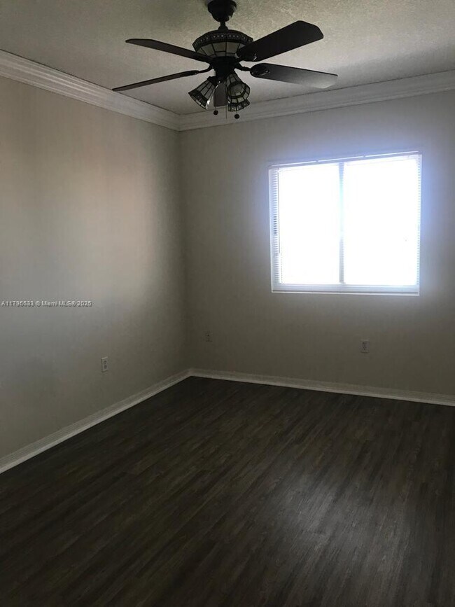 Building Photo - 3500 Coral Wy