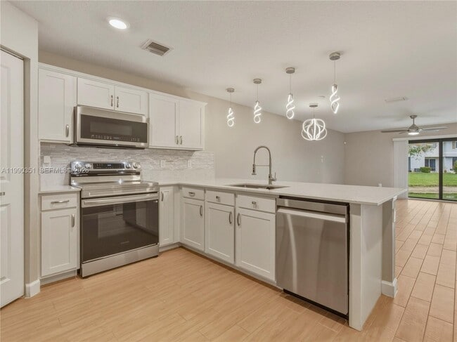 Building Photo - 6011 Woods Edge Cir