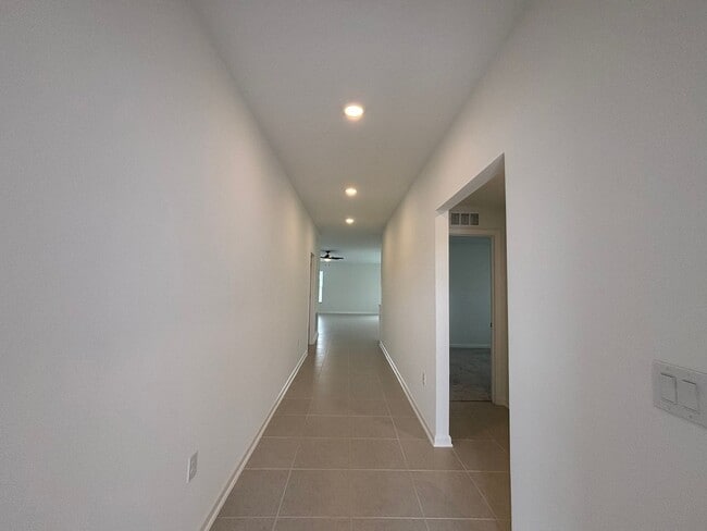 Building Photo - Beautiful Updated Home