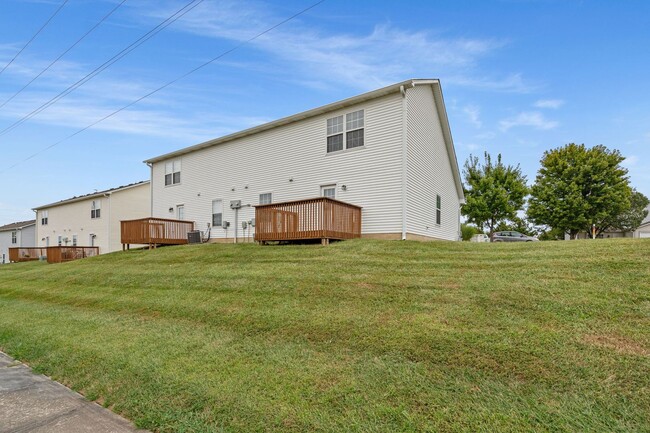 Building Photo - 3509-3511-3511 La Mesa Dr