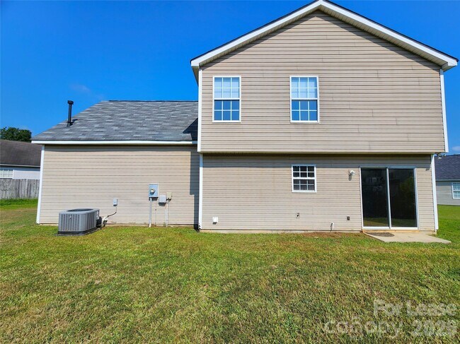 Building Photo - 3046 Talledaga Ln SW
