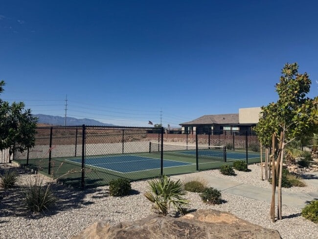 Building Photo - Home in Desert Vista at Desert Canyon