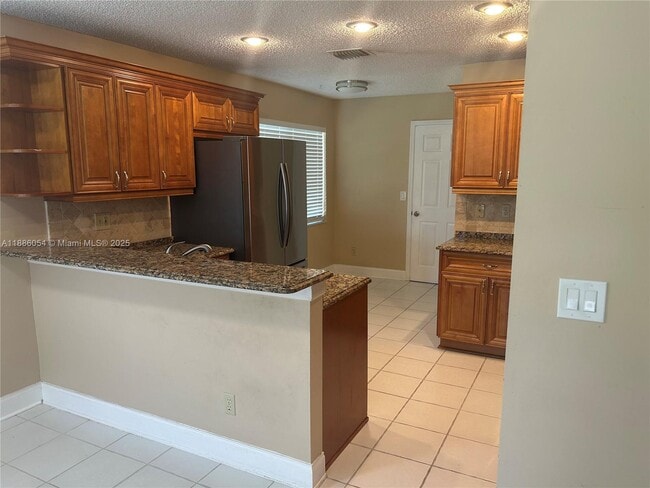 Building Photo - 2939 Myrtle Oak Cir