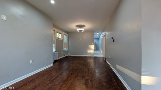 Primary Photo - 70 Vermont Ave