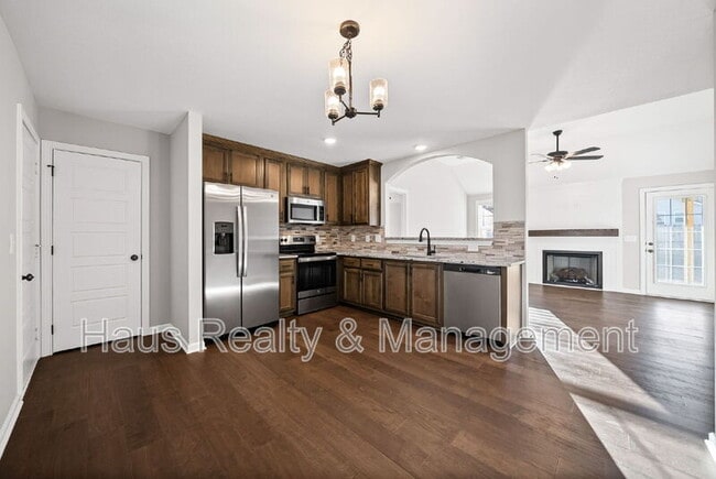 Building Photo - 1514 Fredrick Dr