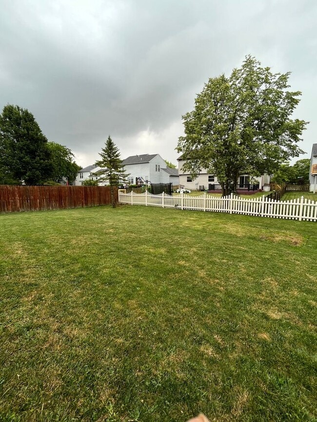 Building Photo - Charming 3-Bedroom Ranch Home with Fenced ...