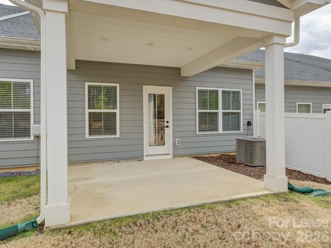 Building Photo - 6377 Ashton Pk Dr